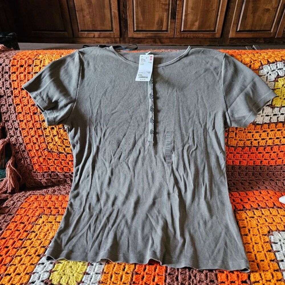 Soft Ribbed Henley neck short sleeve t-shirt | Plus Size | Olive 56